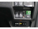 ◆◆両側電動スライドドア!!荷物で手が塞がる時など簡単にドアの開閉が出来ます!何より力いらずで開閉OK!女性やお年寄りにも優しい♪電動機能はOFFにもできますから元気なお子様の駆け出しも安心!