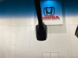ドライブレコーダーが前方の監視をしてくれます。衝突や急ブレーキなどを感知した場合に、記録された動画が万が一の際に直前の状況を把握する手助けとなります。