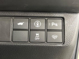 【パワーバックドア】スマートキーや運転席のボタンを押すだけでリアゲートが自動で開閉します!荷物を持っている時や、高い位置にあるバックドアを閉める際に便利な機能です♪
