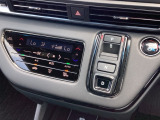 電子パーキング装着車!!ブレーキホールド機能付きで、信号待ちでも楽々です!!