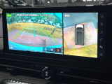 【アラウンドビューモニター】専用のカメラにより、上から見下ろしたような視点で360度クルマの周囲を確認することができます☆死角部分も確認しやすく、狭い場所での切り返しや駐車もスムーズに行えます。