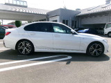 当社の新車販売下取車を多く扱っております。しっかりと整備され、大切に乗られた認定中古車を是非ご覧ください。営業スタッフ3名事務2名で毎日元気に営業しております。お気軽にご来店いただけたら幸いです。