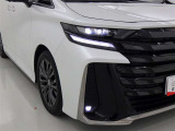 フォグランプ装着車です。暗い夜道の車両前方を明るく照らします