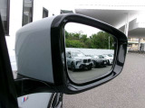 車線変更の注意表示も装備しておりますので安心してドライビングを楽しむことができます!