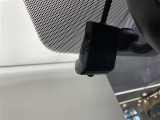 【ドライブレコーダー】映像・音声などの運転中の記録を残します。事故などを起こした起こされた時の証拠になりえますので、もしも時でも安心ですね。