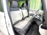 運転席シート廻りは使用感も少なく、良好な状態となっています。丁寧に使われていたことがよくわかりますね。