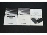 保証書・記録簿・取扱説明書と揃っていいます。キーの電池は新品にお取替えしてから納車させて頂きます。