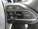 【ステアリングスイッチ】ハンドルから手を離さずに、操作が出来るスイッチです。(現車でのご確認をお願い致します)