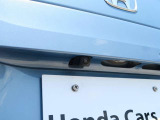 バックカメラが装備されていますので、駐車をサポートしてくれますね!