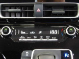 オートエアコンを装着しておりますので車内をお好みの快適な温度に保つことが可能です!