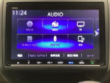 ワイド画面のナビゲーションはフルセグTV、インターナビ対応のGathers純正メモリーナビを搭載しています。Bluetoothオーディオ機能がありますので、スマートフォンなどの音楽も再生できます。