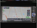 ナビ付きですので初めての場所や遠出に大活躍!Bluetoothでお使いのスマートフォンやミュージックプレイヤー接続することで音楽の再生もできます!!またフルセグでのテレビの視聴も可能!!