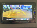 【バックカメラ(3モード)】視点を切り替えて後方を確認でき、駐車や車庫入れも安心です。