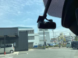 もう無くてはならない、ドライブレコーダーが搭載済みです!あおり運転等の抑制にもなりますし、万が一の時もこれでバッチリ確認できます!
