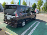【障害物センサー】細い道を通ったときや駐車するとき等、障害物に当たりそうになると警告音が鳴ったり、自動でブレーキをかけてくれます。安心ですね!