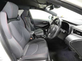 スタイリッシュな室内で運転もしやすいです♪使い勝手の良い配置も考えられています!!