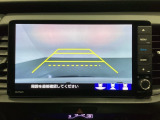バックでの車庫入れも安心です! リアカメラが付いているバックモニター付のナビを装備しております。操作線もついており距離感も画面から確認できます。