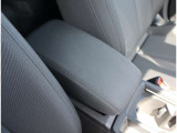 Audi正規ディーラーが高品質をお約束。高度な訓練・教育を受けたAudi専任メカニックが、100項目にもおよぶ精密な点検を実施いたします。すべてをクリアしたAudi車だけが、あなたのお手元に届けられるのです。