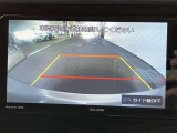 バックガイドモニターで、後方を確認しながら安心して駐車することができます。運転初心者も熟練者も必須の機能ですよ!