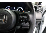 Hondaセンシングの機能のひとつ、アダプティブクルーズコントロール付!アクセルから足を離しても設定したスピードと前車との車間を保ち走行してくれます!車線維持もアシスト☆高速道路で疲労軽減ですね☆