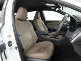 長時間の運転でも疲れにくいシートです。