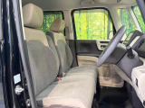 運転席シート廻りは使用感も少なく、良好な状態となっています。丁寧に使われていたことがよくわかりますね。