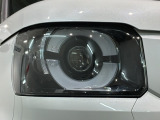 LEDヘッドライトは、点灯の瞬間から最大光量を発揮し、突然暗くなるトンネルなどでの安定感を高めます。
