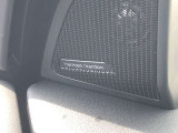 ハーマンカードンのカースピーカーは良質な音を届けると同時に、その先にある車内空間における上質な&ldquo;音楽体験&rdquo;も提供している。