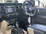 ラングラー アンリミテッド サハラ 4WD 本革シート
