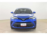 開放感のあるショールームで、ゆったりとお過ごしいただけます。キッズスペース・フリードリンクコーナーやおむつ交換台などもございますので、小さなお子様連れのお客様も安心してご来場下さい。