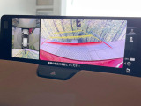 【360&deg;ビューモニター】専用のカメラにより、上から見下ろしたような視点で360度クルマの周囲を確認することができます☆死角部分も確認しやすく、狭い場所での切り返しや駐車もスムーズに行えます。