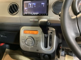 手に馴染むシフトノブで、操作がスムーズに。毎日のドライブがもっと楽しく快適になります。