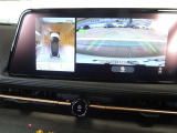 アラウンドビュー☆空から見下ろすような視点で、スムーズな駐車と安全確認をサポート!運転の心強い味方になってくれます♪