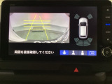 バックでの車庫入れも安心です! リアカメラが付いているバックモニター付のナビを装備しております。バンパーについているソナーや、操作線もついており距離感も画面から確認できます。