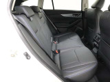 <車内>お友達と一緒に行くお買い物でも、荷室があるので、帰りもゆったり帰れそうですね。お子様と一緒のお出掛けでも役立ちそうです。