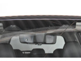 EyeSight(アイサイト)は、世界で初めてステレオカメラのみで、全車速追従クルーズコントロール機能や歩行者、自転車をも対象としたプリクラッシュセーフティ機能を実現したシステムです。
