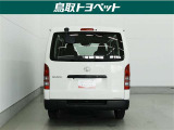 TOYOTA認定中古車とは 【1】まるごとクリーニング【2】車両検査証明書【3】ロングラン保証 この『3つの安心』をセットにした中古車のブランドになります。