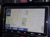 ナビゲーション付です。 ナビがあると便利、ラクラク何処でもいけます。 ナビが有るのと無いのとでは大きな違いですね。