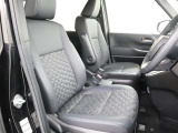 見通しのよいすっきりとした視界で、誰でも運転しやすいです。運転のしやすさは疲れにくさにも繋がりますよ♪