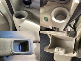 収納スペースや、ドリンクホルダーもついています。長距離ドライブで活躍する必需品ですね♪
