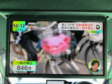 後席モニター付きです。