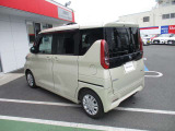 万が一のトラブルにも、全国の3000ケ所の日産サービス工場で修理可能!!年間走行距離無制限、バッテリーも保証対象です!