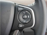 ◆アダプティブクルーズコントロール◆予め設定した車速内でクルマが自動的に加減速。前走車との適切な車間距離を維持しながら追従走行します。【LKAS】車線維持支援システムでステアリング操作を支援。