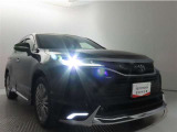 高輝度で点灯速度が速く、しかも消費電力の少ないLEDヘッドライトが装備されています!LEDの明るい光が走行中の視界の確保をサポートして、夜のドライブがより楽しく安全に運転できます♪
