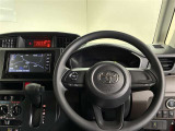 使いやすく運転しやすいレイアウトの運転席周り。