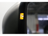 スバルリヤヴィークルデティクション搭載!!斜め後方からの車の接近をお知らせしてくれます。