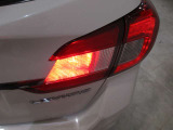 LEDリヤフォグランプ装備!濃霧や吹雪などの悪天候時に自車位置を後続車に知らせ、視界不要による追突を防止することができます。