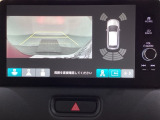 バックでの車庫入れも安心です! リアカメラが付いているバックモニター付のナビディスプレーを装備しております。バンパーについているソナーや、操作線もついており距離感も画面から確認できます。