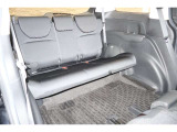 3列目シートもゆとりの設計!大人数のドライブもお任せ下さい!必要のない時は簡単に収納することも可能!使い勝手の幅が広がります!