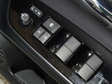 電動格納式ドアミラー・パワーウインドウを装備しています。